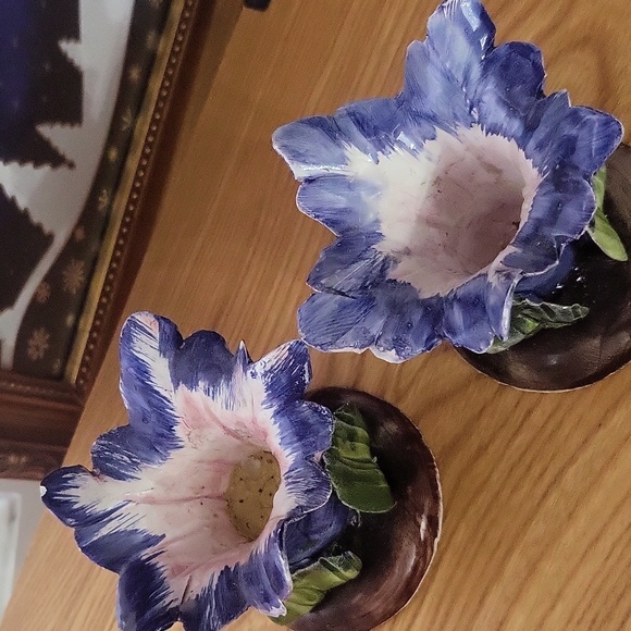 Flower candle holders - Picture 2 of 4
